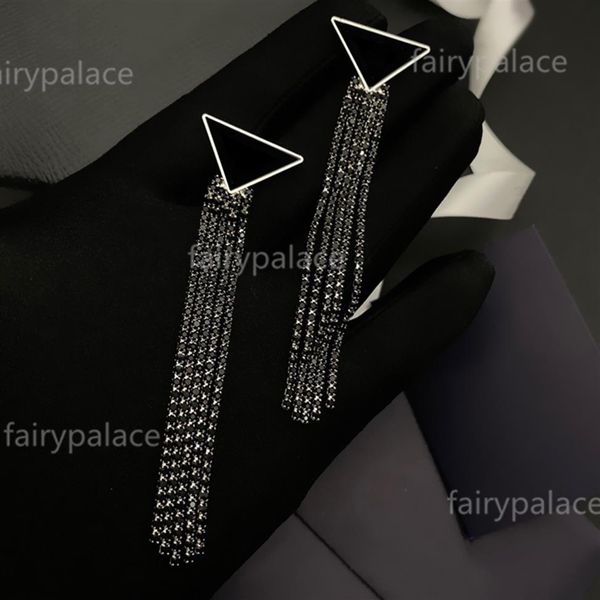 charm fashion tassel stud earrings simple european and american trendy letter earring women jewelry for party gift291k, Golden;silver
charm fashion tassel stud earrings simple european and american trendy letter earring women jewelry for party gift291k, Golden;silver