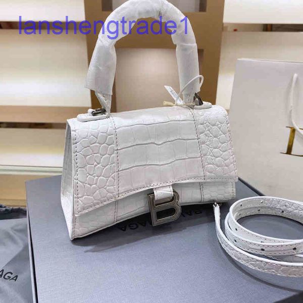 designer balenciga handbags leather hourglassb upgraded crocodiless pattern messenger gentle wind high-level sense minority design portab
designer balenciga handbags leather hourglassb upgraded crocodiless pattern messenger gentle wind high-level sense minority design portab