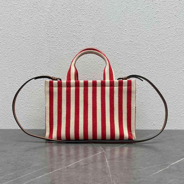 totes large capacity canvas stripe tote bag women handbag shopping bags designer handbags messengers crossbody bag purses 220804
totes large capacity canvas stripe tote bag women handbag shopping bags designer handbags messengers crossbody bag purses 220804