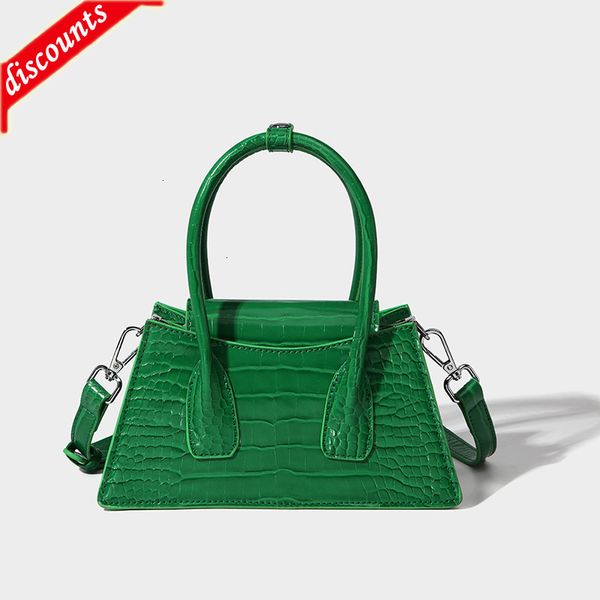 designer bags gu shu women's 2022 new trend pu soft face crocodile pattern one shoulder underarm fashion korean small square 
designer bags gu shu women's 2022 new trend pu soft face crocodile pattern one shoulder underarm fashion korean small square