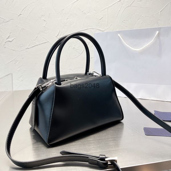 prads evening bags designer bags genuine leather handbags original lady handbags luxuries totes high-quality soft classic crossbags fashion
prads evening bags designer bags genuine leather handbags original lady handbags luxuries totes high-quality soft classic crossbags fashion