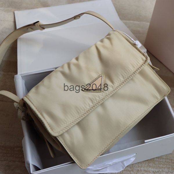 prads evening bags women's trend bags simple solid color water-repellent korean version nylon fabric classic handbag gift lady women
prads evening bags women's trend bags simple solid color water-repellent korean version nylon fabric classic handbag gift lady women