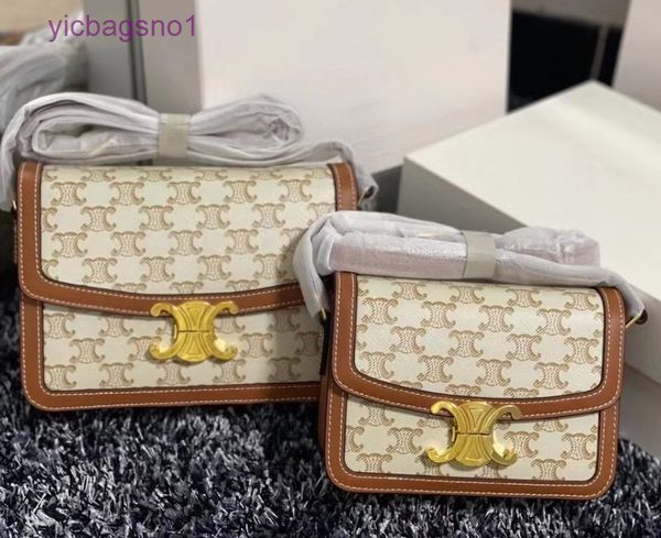 bag celnes in spring and summer of 2022 the new triumphal arch old flower tofu bag cowhide canvas small square single sh
bag celnes in spring and summer of 2022 the new triumphal arch old flower tofu bag cowhide canvas small square single sh