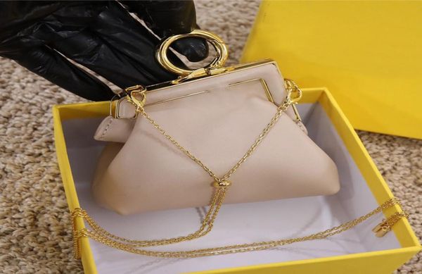 classic first mini lipstick bag golden chain sheepskin coin purse bag latch 12cm women fahsion wallets shoulder crossbody bags wit, Red;black
classic first mini lipstick bag golden chain sheepskin coin purse bag latch 12cm women fahsion wallets shoulder crossbody bags wit, Red;black