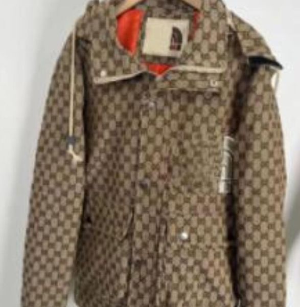 2022 fashion designer mens jacket brand joint outwear windbreaker zipper cardigan clothes jackets coat outside can sport size s-5xl men', Black;brown
2022 fashion designer mens jacket brand joint outwear windbreaker zipper cardigan clothes jackets coat outside can sport size s-5xl men', Black;brown