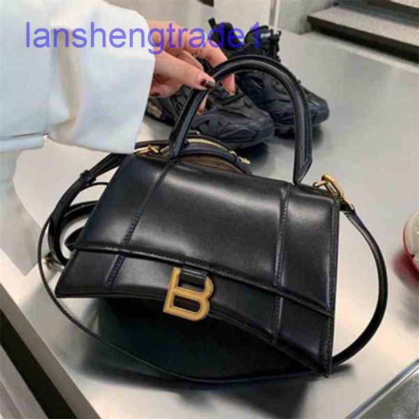 family designer b alenciga 2022 hourglass bag women's high version button crocodile single shoulder messenger super versatile
family designer b alenciga 2022 hourglass bag women's high version button crocodile single shoulder messenger super versatile