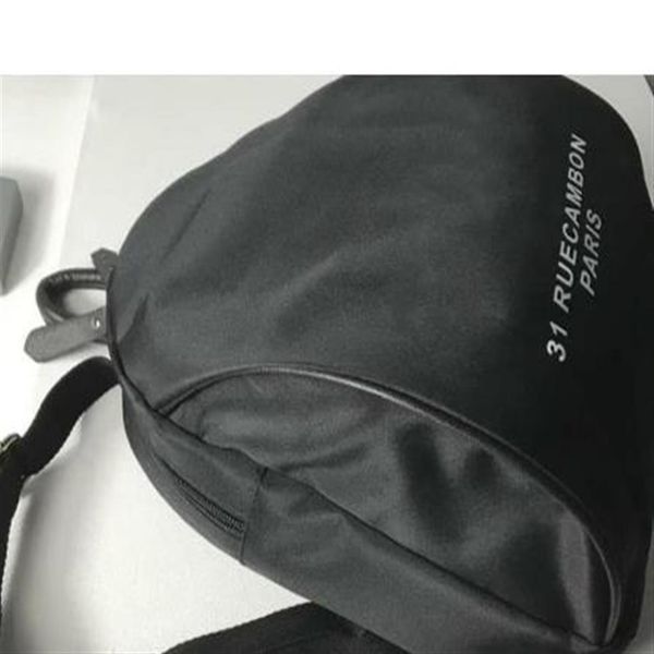 new in stock women's retro backpack 2022 designer handbags classic high capacity briefcases designers cardholder luxury backpack281n
new in stock women's retro backpack 2022 designer handbags classic high capacity briefcases designers cardholder luxury backpack281n