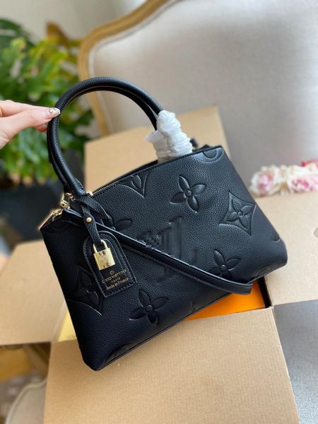 lvs louiseitys viutonitys petit palais designer bag leather shoulder crossbody package clutch handbag m58913 m58914 m58916 women totes, Red;black
lvs louiseitys viutonitys petit palais designer bag leather shoulder crossbody package clutch handbag m58913 m58914 m58916 women totes, Red;black