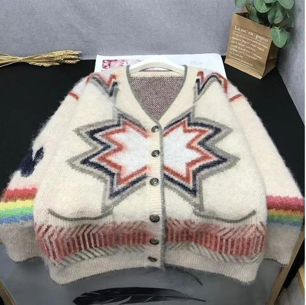 new luxury women sweater brand designer v neck embroidery knitting sweater presbyopia casual cardigans tee, White;black
new luxury women sweater brand designer v neck embroidery knitting sweater presbyopia casual cardigans tee, White;black