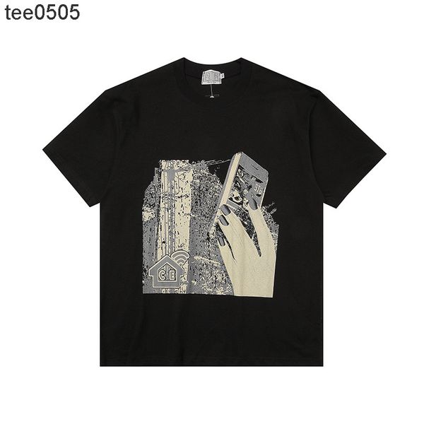 trendy brand cavemp c.e tee trendy building mobile phone printing men's and women's couple loose short sleeve t-shirt, White;black
trendy brand cavemp c.e tee trendy building mobile phone printing men's and women's couple loose short sleeve t-shirt, White;black