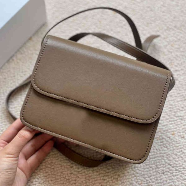 shoulder bags luxury square shoulder bag women classic messenger handbags tofu bun leather evening bags lady crossbody purse 220804
shoulder bags luxury square shoulder bag women classic messenger handbags tofu bun leather evening bags lady crossbody purse 220804