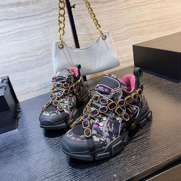roller shoes 2021 italy luxurys designer shoe quality ace embroidered men casual brand shoes fashion leather sneakers women size 34-45
roller shoes 2021 italy luxurys designer shoe quality ace embroidered men casual brand shoes fashion leather sneakers women size 34-45