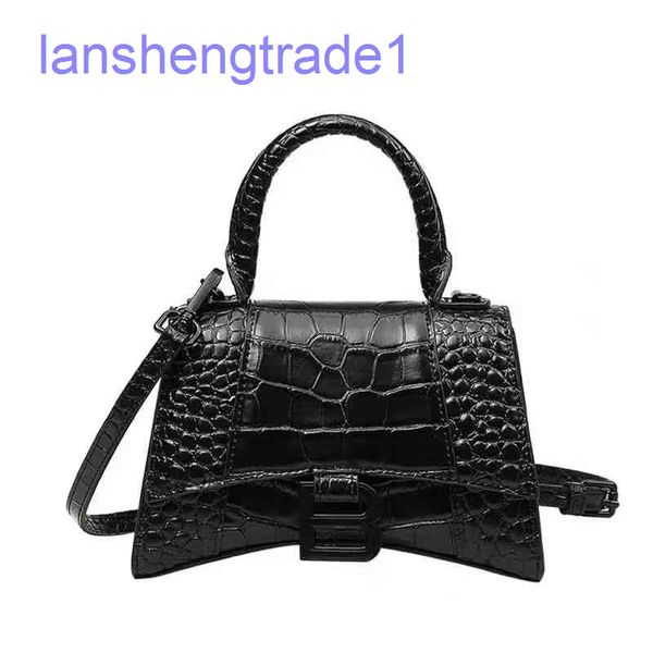 b home crocodiless hourglass leather mini xs high version b-button hand single shoulder messenger women's bag 9rov
b home crocodiless hourglass leather mini xs high version b-button hand single shoulder messenger women's bag 9rov