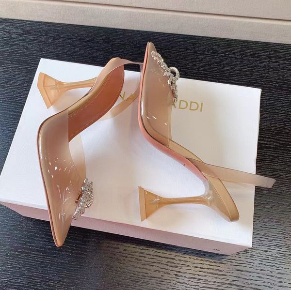 muaddi pvc amina begum muller shoes with bow decoration shoes pumps spool heels sandals women's luxury designers dress shoe evening sli, Black
muaddi pvc amina begum muller shoes with bow decoration shoes pumps spool heels sandals women's luxury designers dress shoe evening sli, Black
