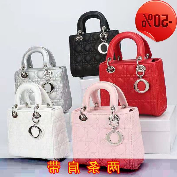 designer star's same princs diana women's 2020 new small fragrance lingge bride's shoulder diagonal cross portable mini bag f
designer star's same princs diana women's 2020 new small fragrance lingge bride's shoulder diagonal cross portable mini bag f