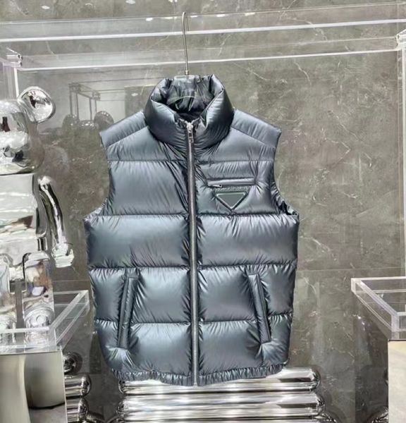 mens designer puffer vest waistcoat men designers gilet women winter down vests bodywarmer waistcoats jacket puffer outdoor warm sleeveless, Black;white
mens designer puffer vest waistcoat men designers gilet women winter down vests bodywarmer waistcoats jacket puffer outdoor warm sleeveless, Black;white