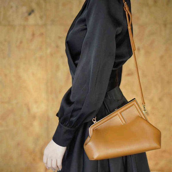fend bags and winter first hand chain cowhide leisure handbag womens motorcycle gfu4
fend bags and winter first hand chain cowhide leisure handbag womens motorcycle gfu4