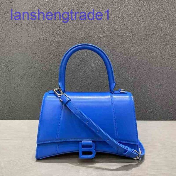balenciga handbags designer classic hourglass b family letter buckle leather hand fashion cross carry one shoulder make-up women's bag
balenciga handbags designer classic hourglass b family letter buckle leather hand fashion cross carry one shoulder make-up women's bag
