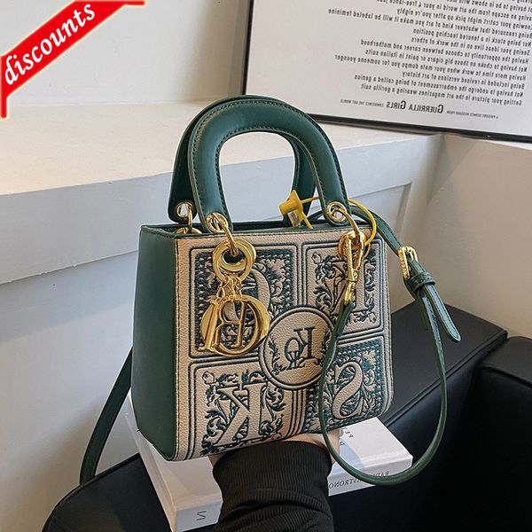 designer bags new yesha embroidered diana high-grade portable small square light luxury niche women's single shoulder oblique
designer bags new yesha embroidered diana high-grade portable small square light luxury niche women's single shoulder oblique