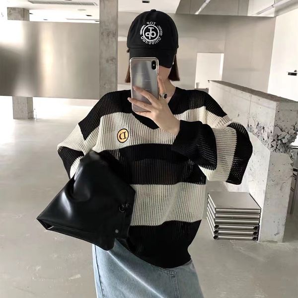 1976 new lightweight breathable knitted sweater ice silk sunscreen shirt, White;black
1976 new lightweight breathable knitted sweater ice silk sunscreen shirt, White;black