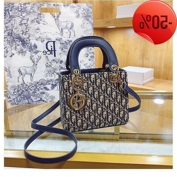designer bags this year's popular 2022 new women's bag fashion net red msenger versatile ins portable diana bag factory direct sal
designer bags this year's popular 2022 new women's bag fashion net red msenger versatile ins portable diana bag factory direct sal