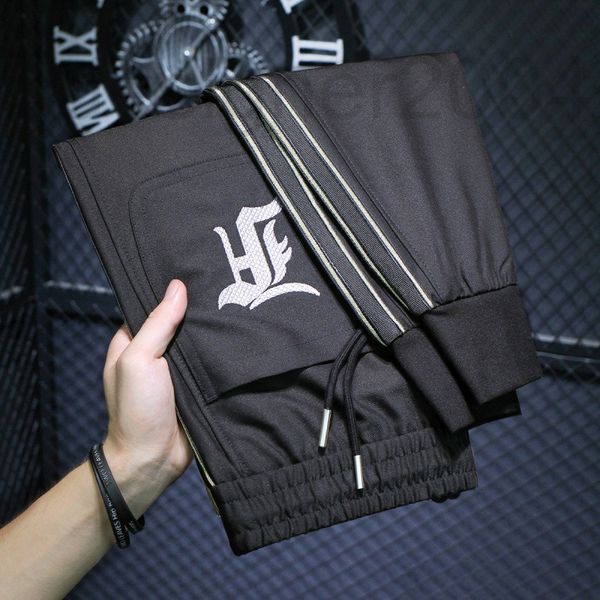 men's shorts designer casual pants slim fit small feet fashion brand high-end embroidery new summer legged sports stripe ldj2, White;black
men's shorts designer casual pants slim fit small feet fashion brand high-end embroidery new summer legged sports stripe ldj2, White;black