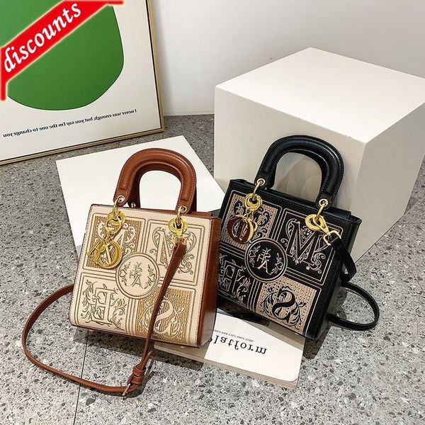 designer bags niche new high-end good sense of material fashionable ten thousand needle embroidery versatile cross messenger handbag single
designer bags niche new high-end good sense of material fashionable ten thousand needle embroidery versatile cross messenger handbag single