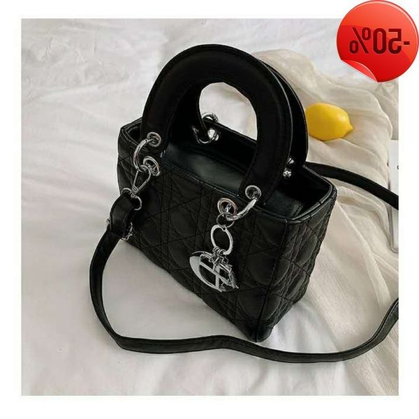 designer bag bag female 2022 new ins crossbody princs diana one shoulder portable soft surface large capacity versatile leisure factory dire
designer bag bag female 2022 new ins crossbody princs diana one shoulder portable soft surface large capacity versatile leisure factory dire