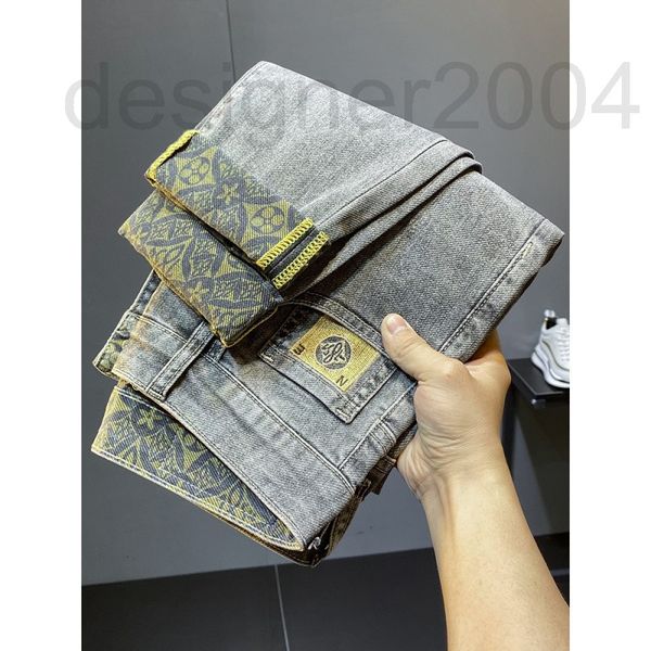 men's jeans designer chaopai printed soot black nine point jeans men's embroidery spring and summer 2022 new slim casual small leg, Blue
men's jeans designer chaopai printed soot black nine point jeans men's embroidery spring and summer 2022 new slim casual small leg, Blue