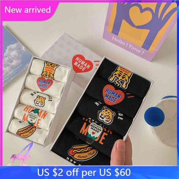 human made printed gift box with street fashion socks tiger head love duck couple skateboard cotton boat socks t220804, Black
human made printed gift box with street fashion socks tiger head love duck couple skateboard cotton boat socks t220804, Black