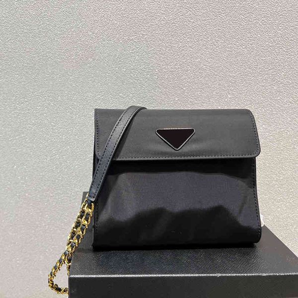 evening bags shoulder bags designer women handbag classic nylon crossbody bag luxury chain purses ladies messenger handbags 220907
evening bags shoulder bags designer women handbag classic nylon crossbody bag luxury chain purses ladies messenger handbags 220907