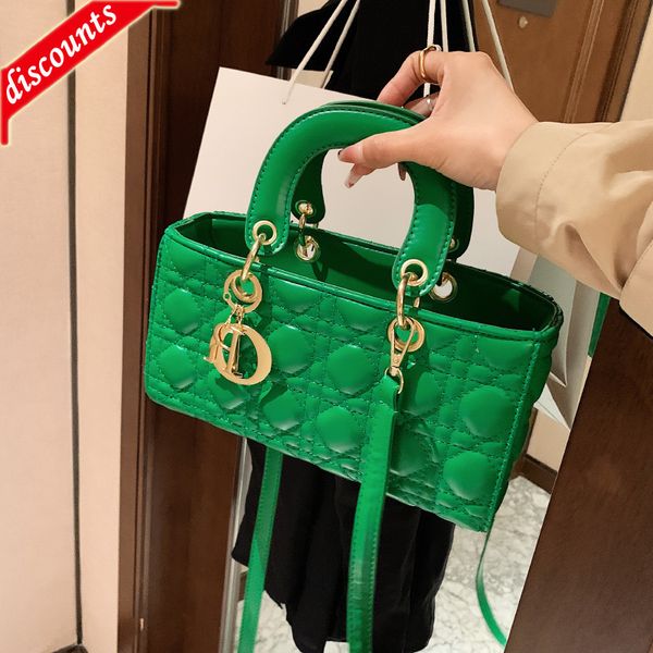designer bags 2022 coming princess diana fashion niche versatile messenger women's autumn and winter atmospheric handbag single shoulde
designer bags 2022 coming princess diana fashion niche versatile messenger women's autumn and winter atmospheric handbag single shoulde