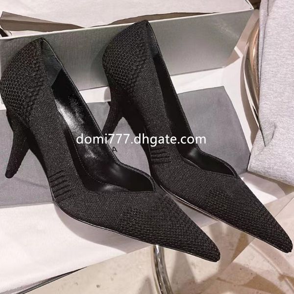 premium quality fashion women's dress shoes with letters logo pointed real leather high heels with box, Black
premium quality fashion women's dress shoes with letters logo pointed real leather high heels with box, Black