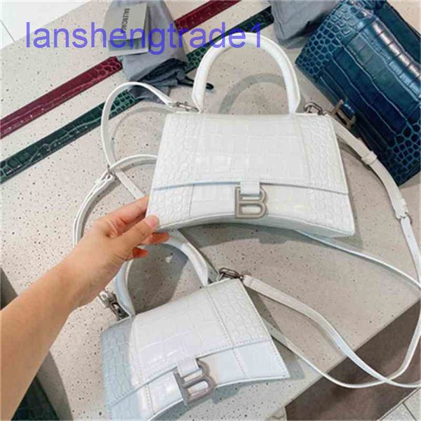 evening bags paris designer 2022 home hourglass advanced sense crocodile b-utton fashion leather single messenger handag shoulder crossbody
evening bags paris designer 2022 home hourglass advanced sense crocodile b-utton fashion leather single messenger handag shoulder crossbody