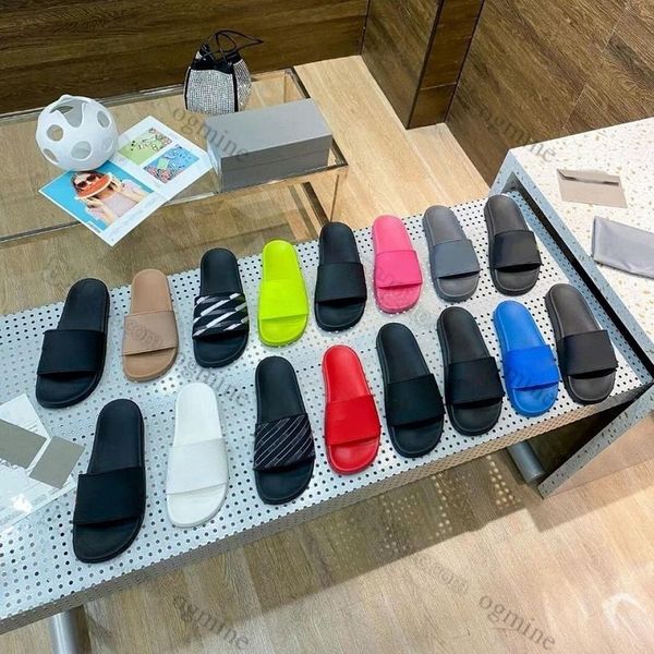 boots slider slides sandals slipper slide sandal rubber designer flat sole platform piscine pool black red beige 3d embossing 2022 with box
boots slider slides sandals slipper slide sandal rubber designer flat sole platform piscine pool black red beige 3d embossing 2022 with box