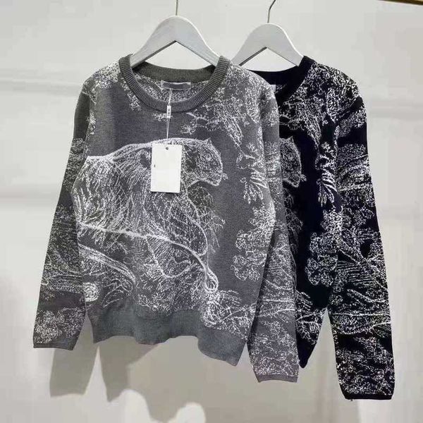 women s sweaters ladies sweater early autumn fashionable round neck straight animal pattern jacquard knitted women 220908, White;black
women s sweaters ladies sweater early autumn fashionable round neck straight animal pattern jacquard knitted women 220908, White;black