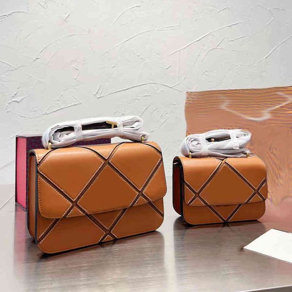 designer luxury women the tote bag fashion versatile handbags shoulder crossbody bags purse tories totes large capacity saddle wallets 7a mn
designer luxury women the tote bag fashion versatile handbags shoulder crossbody bags purse tories totes large capacity saddle wallets 7a mn