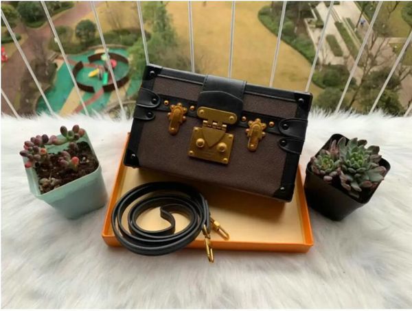 genuine leather women leather crossbody shoulder bag box double solid hasp waist square stripes messenger bags multi funcito handbags
genuine leather women leather crossbody shoulder bag box double solid hasp waist square stripes messenger bags multi funcito handbags