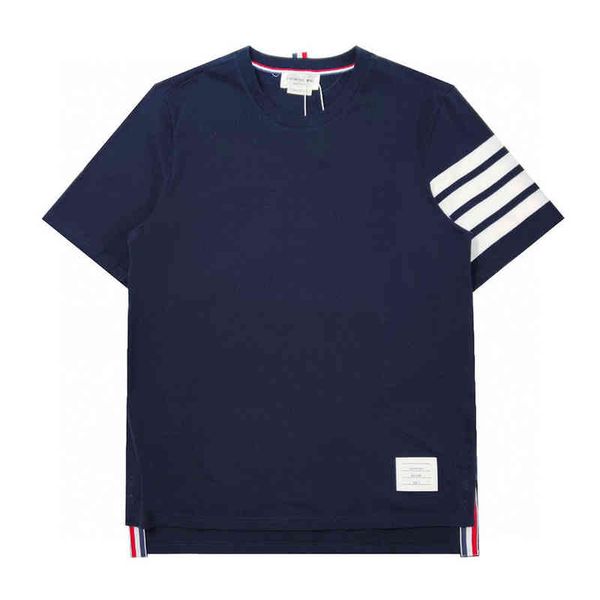 light luxury thoom brwones classic four bar knitted classic pattern fashion brand casual t-shirt round neck men's women's same cou, Black
light luxury thoom brwones classic four bar knitted classic pattern fashion brand casual t-shirt round neck men's women's same cou, Black