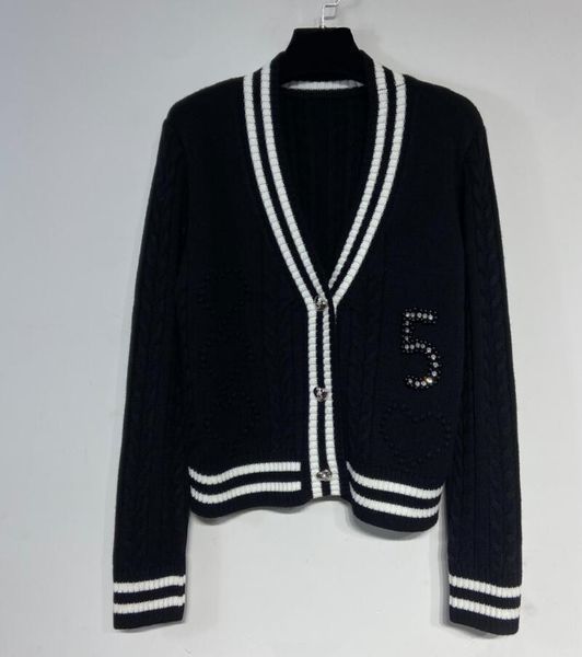 22 women's sweaters knitted cardigan v-neck single-breasted age-reducing all-match sweater 905, White;black
22 women's sweaters knitted cardigan v-neck single-breasted age-reducing all-match sweater 905, White;black