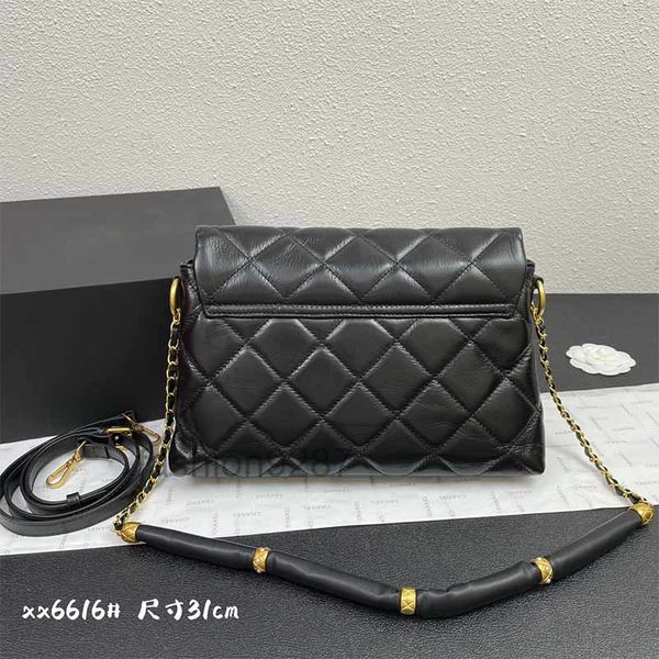 designer bags tote cowhide bags women's underarm bag classic luxury bags retro grid pattern metal chain messenger handbag black and whi
designer bags tote cowhide bags women's underarm bag classic luxury bags retro grid pattern metal chain messenger handbag black and whi