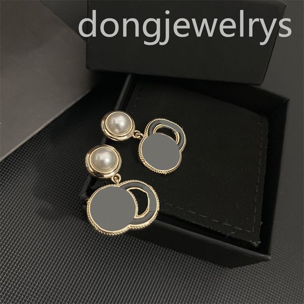 stud luxury brand fashionable jewelry women casual punk earrings girls charming minimalist design pearl letter earrings dongjewelrys, Golden;silver
stud luxury brand fashionable jewelry women casual punk earrings girls charming minimalist design pearl letter earrings dongjewelrys, Golden;silver
