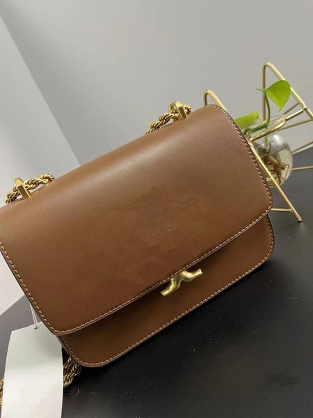 eleanor handbag tb womens bag catwalk cowhide rhombic chain messenger generous one shoulder tofu
eleanor handbag tb womens bag catwalk cowhide rhombic chain messenger generous one shoulder tofu