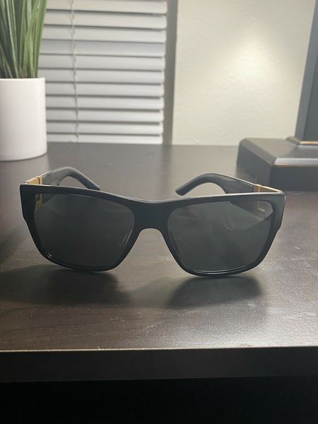 66s sunglasses luxury sunglasses for man woman designer goggle beach sun glasses retro square sunglasses 4296 59mm black-gold design uv400 w, White;black
66s sunglasses luxury sunglasses for man woman designer goggle beach sun glasses retro square sunglasses 4296 59mm black-gold design uv400 w, White;black