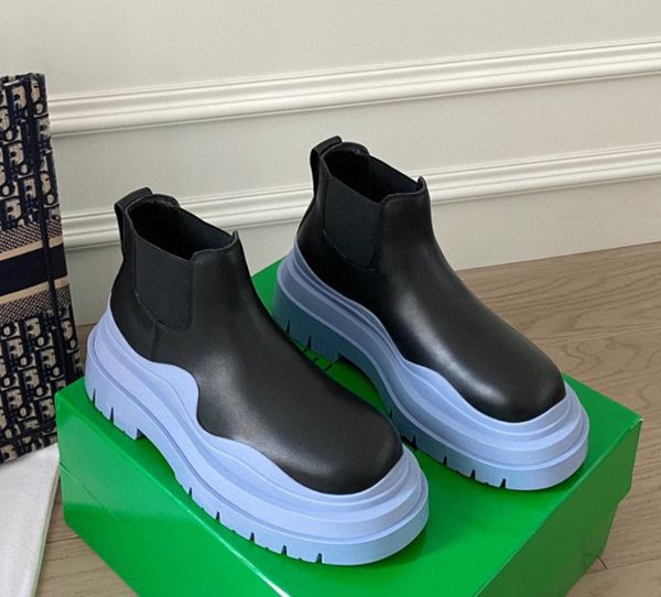 new luxury brand women boots slip on platform wedge shoes genuine leather men fashion boots size 34-44, Black
new luxury brand women boots slip on platform wedge shoes genuine leather men fashion boots size 34-44, Black