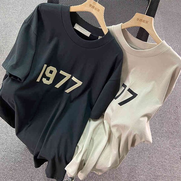 designer summer 2023 cotton t shirt fear of goddessessentilass season 8 double line fog high street flocking 1977 digital short sleeve t shi, White;black
designer summer 2023 cotton t shirt fear of goddessessentilass season 8 double line fog high street flocking 1977 digital short sleeve t shi, White;black