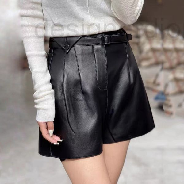 women's jumpsuits & rompers designer new sheep skin shorts women's autumn and winter 2021 leather belt high waist thin pants wide, Black;white
women's jumpsuits & rompers designer new sheep skin shorts women's autumn and winter 2021 leather belt high waist thin pants wide, Black;white