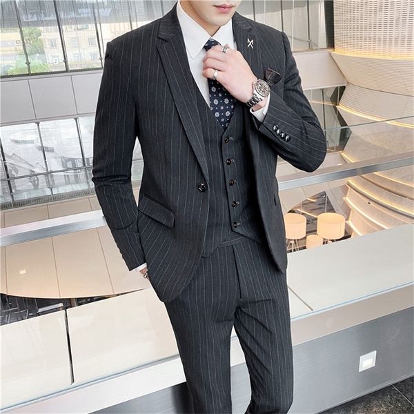 men's suits blazers high-end social formal suit 3 pcs set jacket vest pants boutique fashion mens plaid casual business suit groom wedd, White;black
men's suits blazers high-end social formal suit 3 pcs set jacket vest pants boutique fashion mens plaid casual business suit groom wedd, White;black