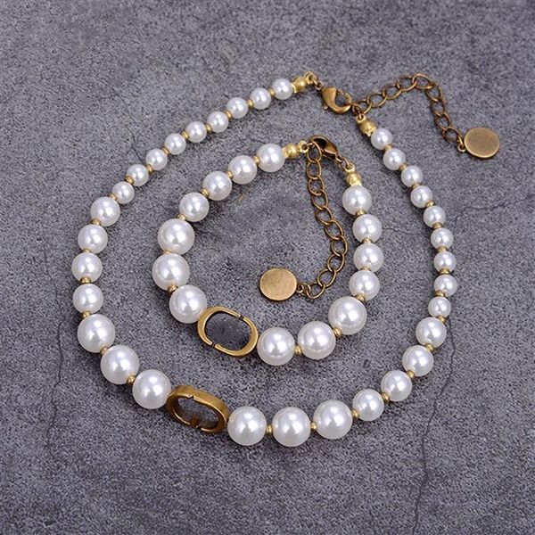 fashion jewelry sets women luxury designer bracelet necklaces pearl choker with letter d stamps brass beads chain for party gift 184p, Silver
fashion jewelry sets women luxury designer bracelet necklaces pearl choker with letter d stamps brass beads chain for party gift 184p, Silver