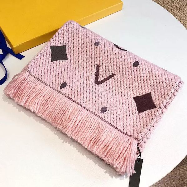 2022 winter cashmere scarf classic rope knitted fashion men and women brand cashmeres scarves, Blue;gray
2022 winter cashmere scarf classic rope knitted fashion men and women brand cashmeres scarves, Blue;gray